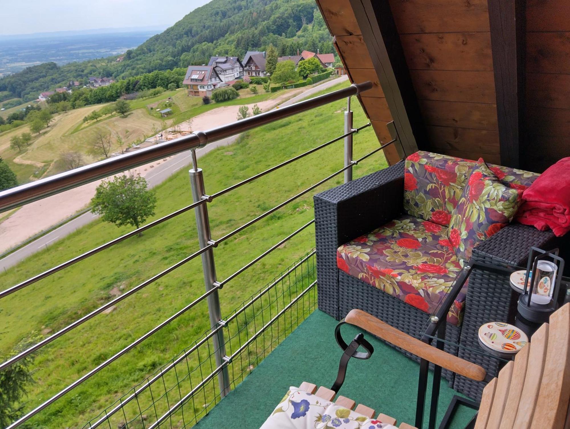 Apartamento Haus "Guck - Ins - Tal" Sasbachwalden Exterior foto
